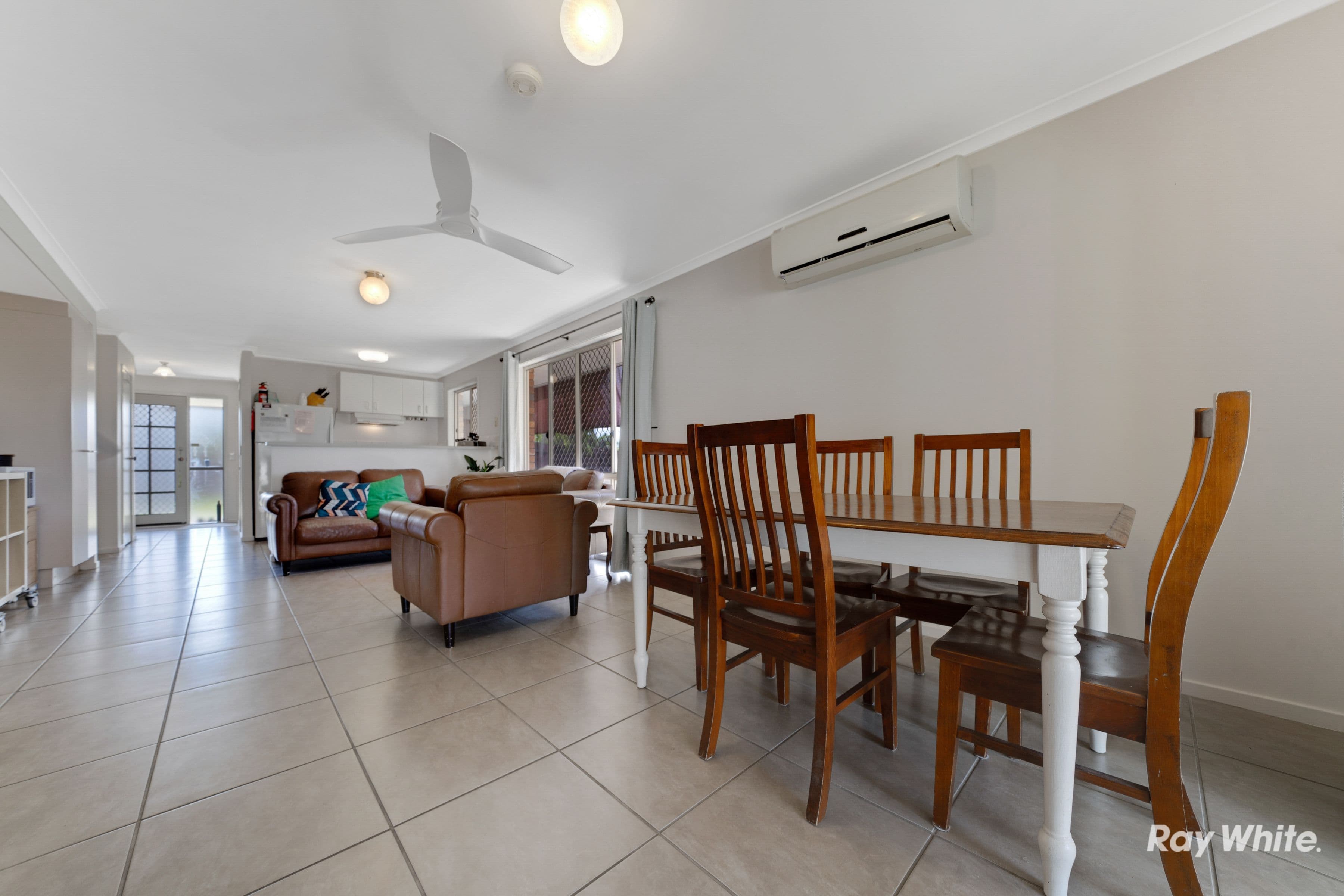 66 Bottlebrush Drive, Regents Park QLD 4118, Regents Park - Thumbnail 4