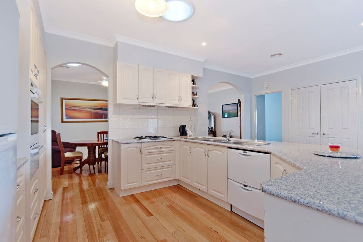 15 Turner Drive, Warrnambool VIC 3280, Warrnambool - Thumbnail 6