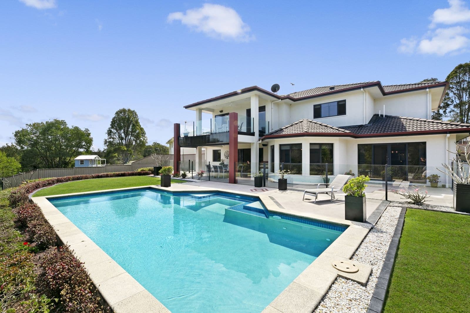 8 Tanzen Drive, Arundel QLD 4214, Arundel - Thumbnail 2