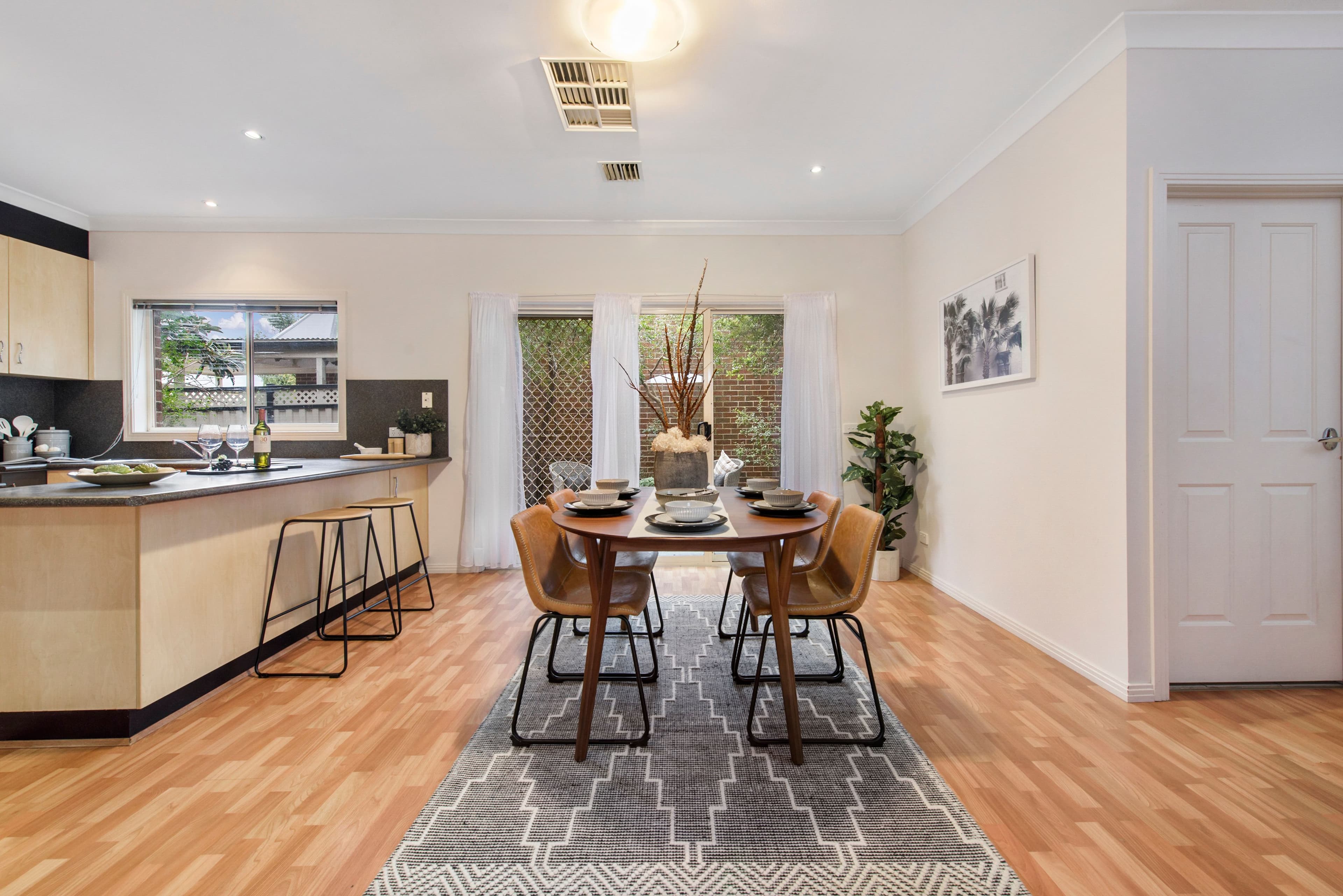 2 Mark Drive, Hillside VIC 3037, Hillside - Thumbnail 2