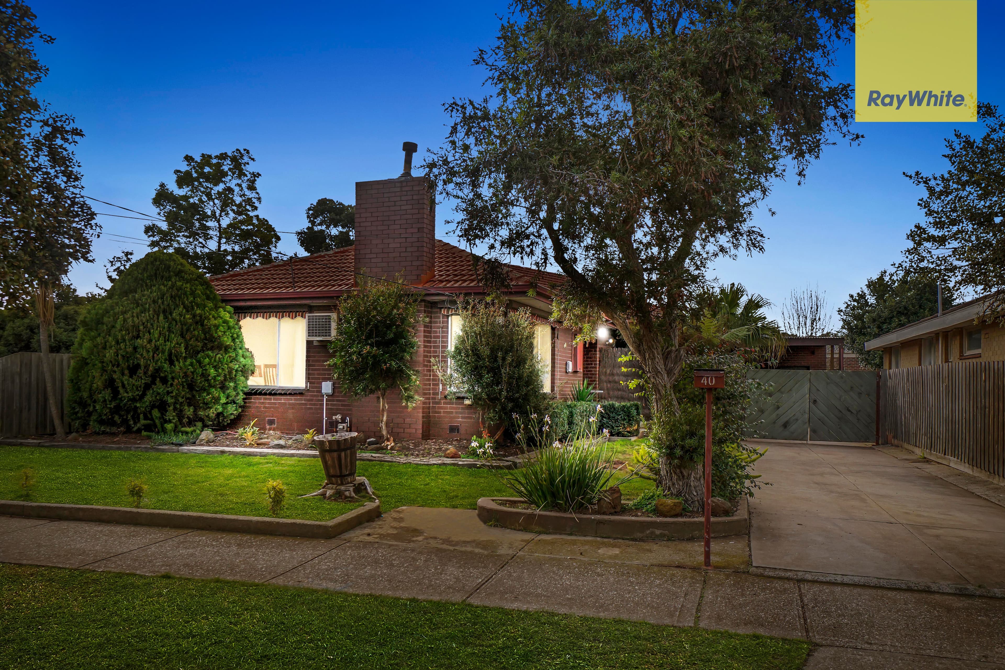 40 Kurrajong Crescent, Melton South VIC 3338, Melton South - Thumbnail 2