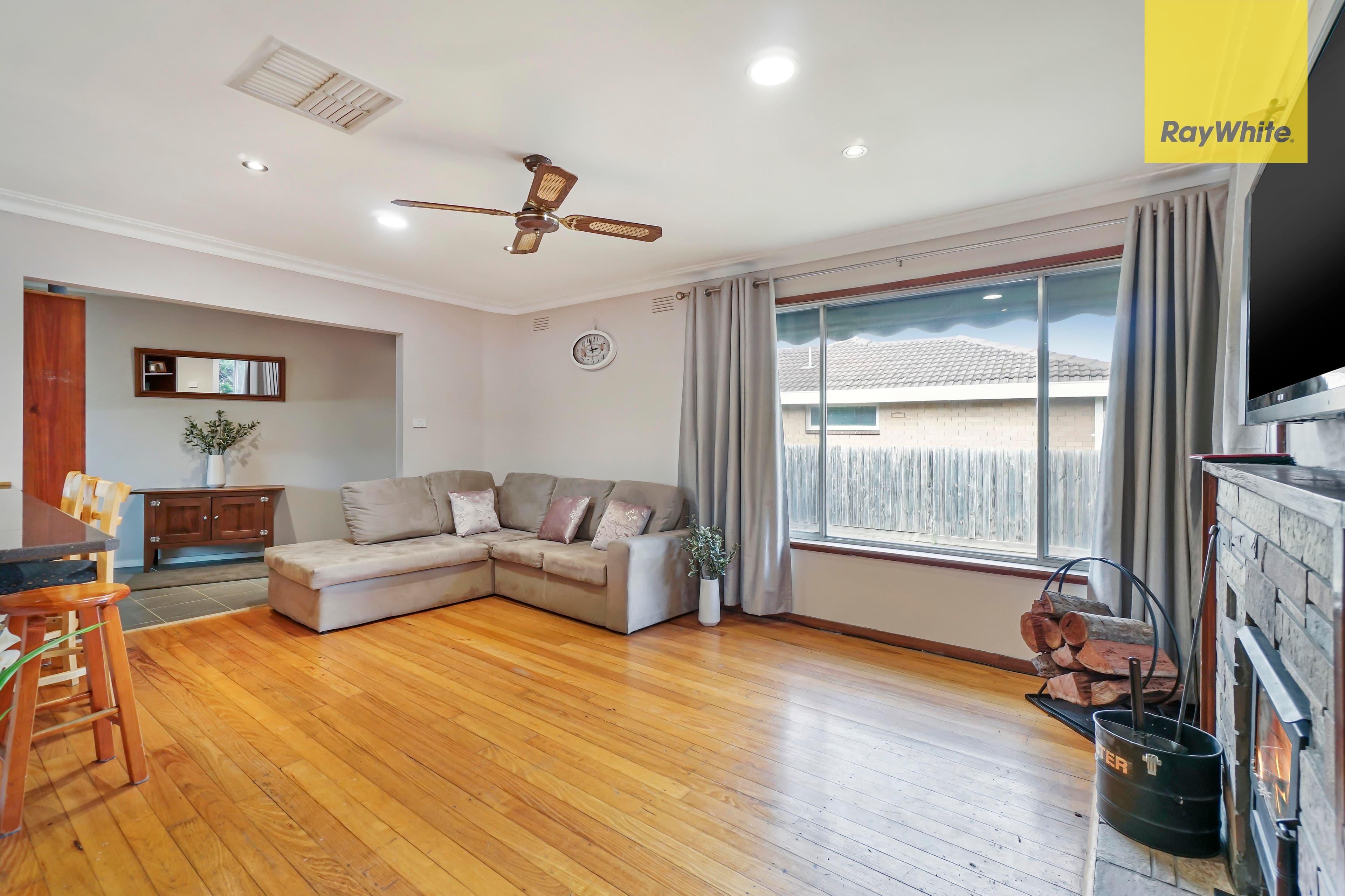 40 Kurrajong Crescent, Melton South VIC 3338, Melton South - Thumbnail 5