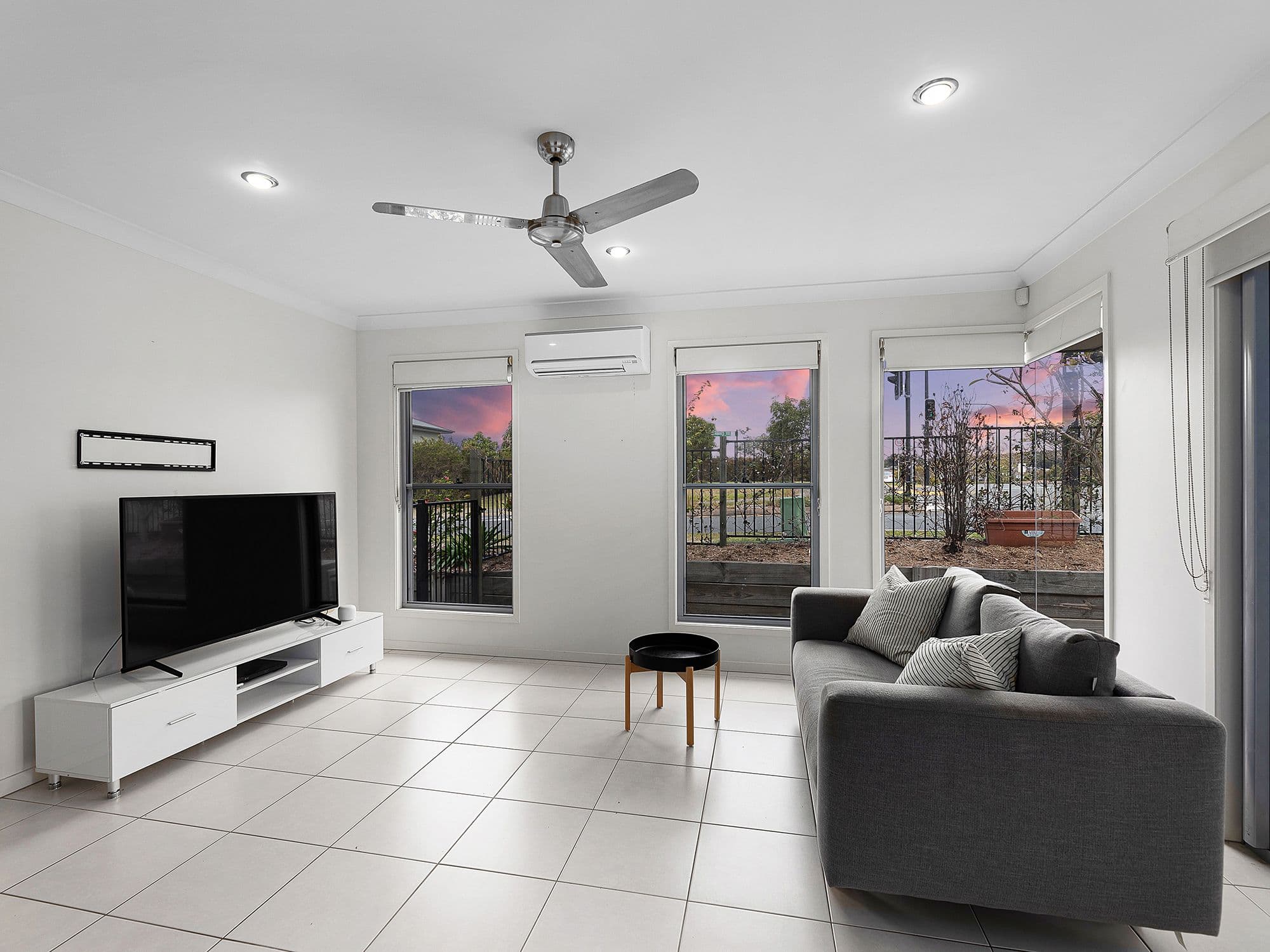 27 Hookes Terrace, Springfield Lakes QLD 4300, Springfield Lakes - Thumbnail 5