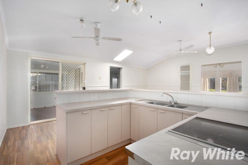 36 Pommel Street, Pakenham VIC 3810, Pakenham - Thumbnail 2