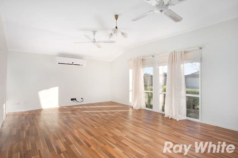 36 Pommel Street, Pakenham VIC 3810, Pakenham - Thumbnail 4
