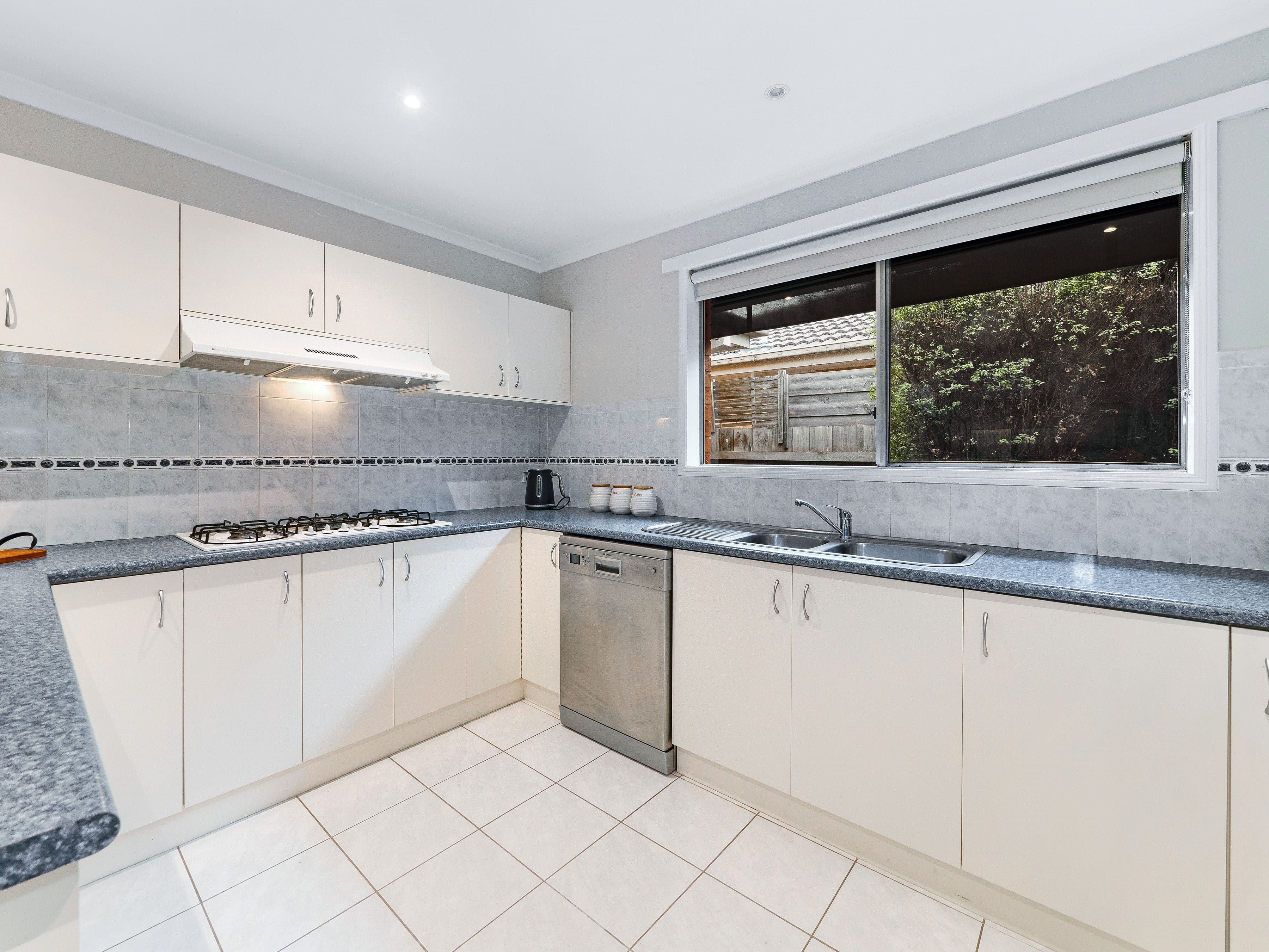 7 Fouz Mews, Cranbourne East VIC 3977, Cranbourne East - Thumbnail 7
