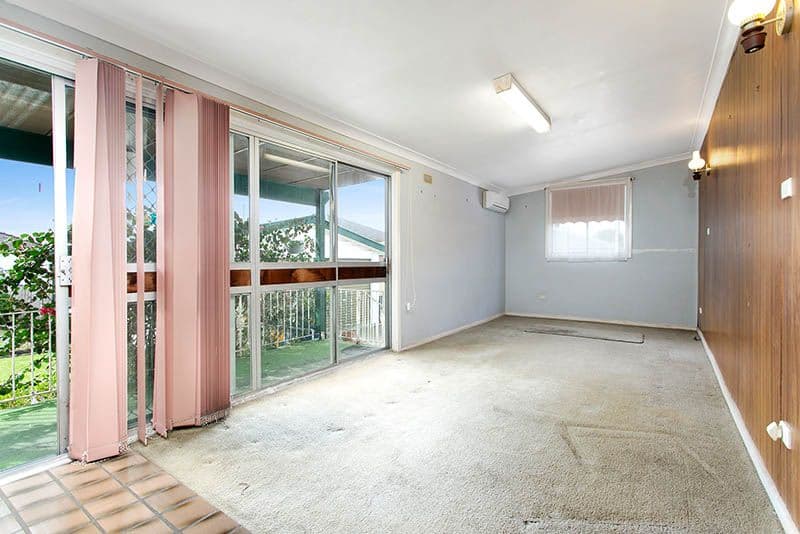 42 Strata Avenue, Barrack Heights - Thumbnail 4