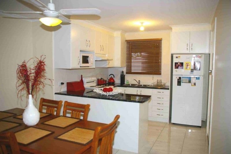 24 Redgum Street, RENMARK SA 5341, Renmark - Thumbnail 2