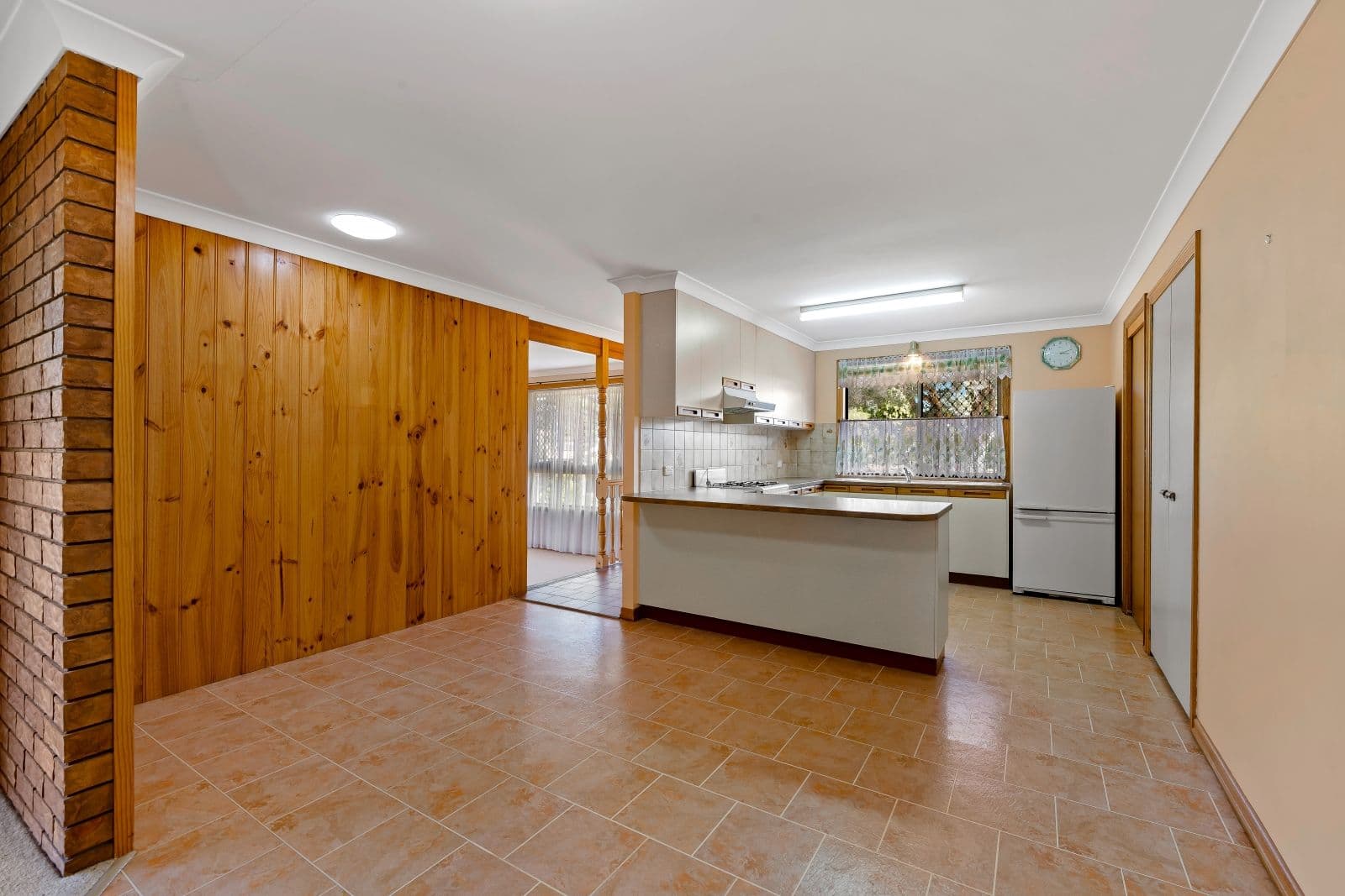 5 Stumm Street, Kearneys Spring QLD 4350, Kearneys Spring - Thumbnail 4