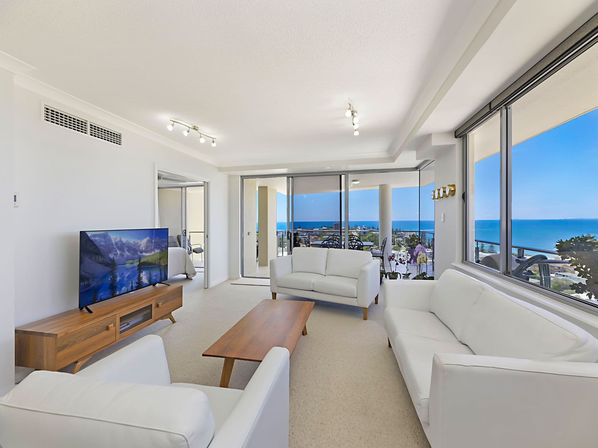 32 Saltair Street, Kings Beach QLD 4551, Kings Beach - Thumbnail 3