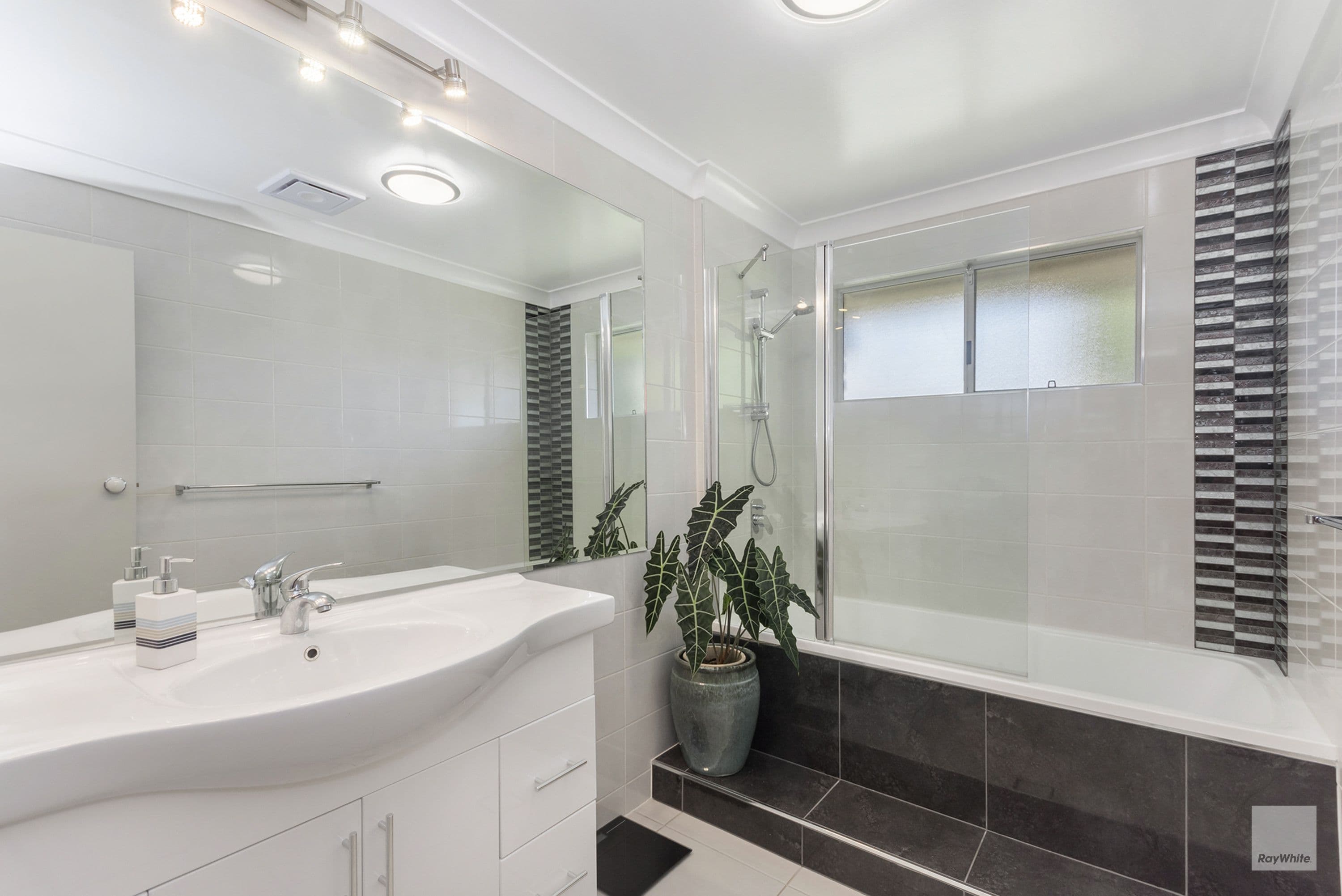 13 Villa Court, Kirwan QLD 4817, Kirwan - Thumbnail 8