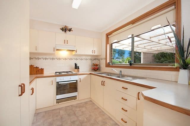 14 Melanesia Court, WARRNAMBOOL VIC 3280, Warrnambool - Thumbnail 4