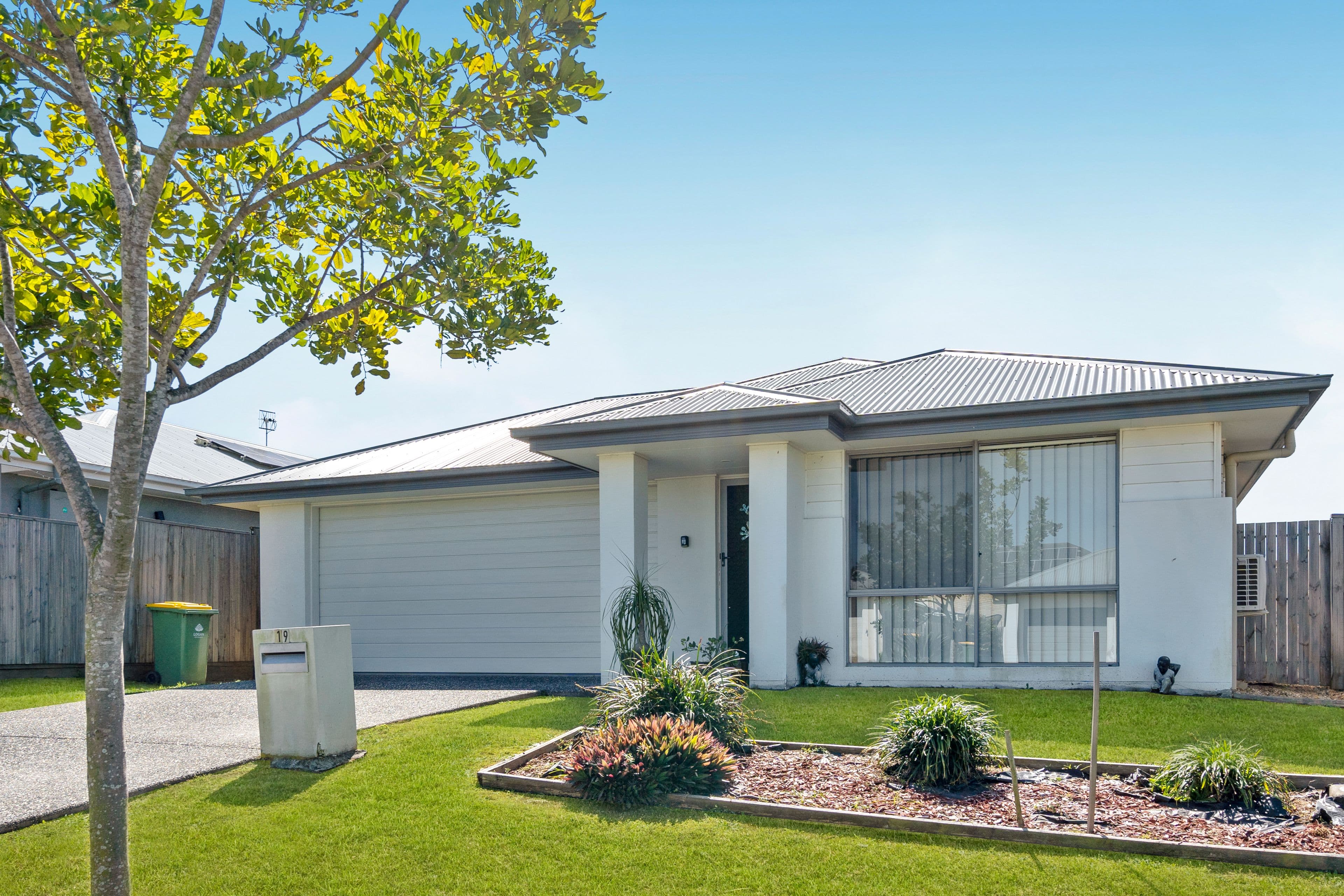 19 Skelbrook Road, Park Ridge QLD 4125, Park Ridge - Thumbnail 2