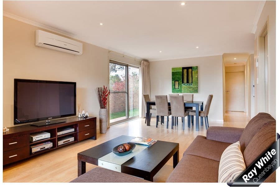 21 Ross Road, QUEANBEYAN NSW 2620, Queanbeyan - Thumbnail 2