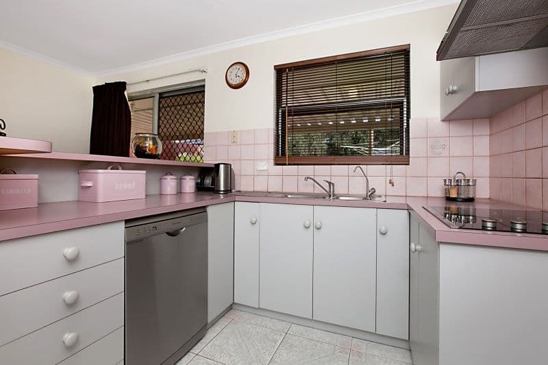 37 Garnet Crescent, FLAGSTAFF HILL SA 5159, Flagstaff Hill - Thumbnail 3