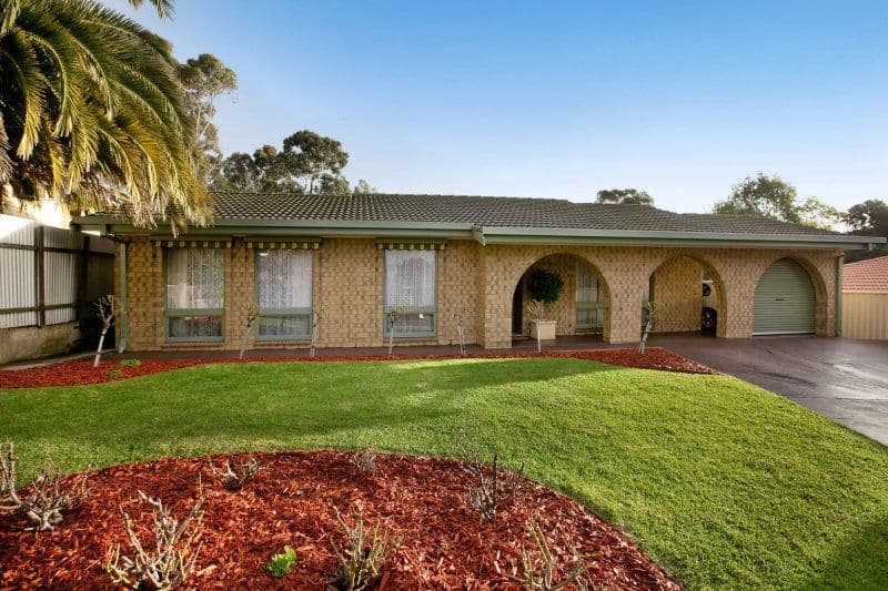 37 Garnet Crescent, FLAGSTAFF HILL SA 5159, Flagstaff Hill - Thumbnail 4