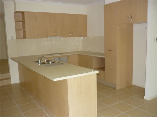 18 Berrimilla Lane, Coomera Waters QLD 4209, Coomera - Thumbnail 4