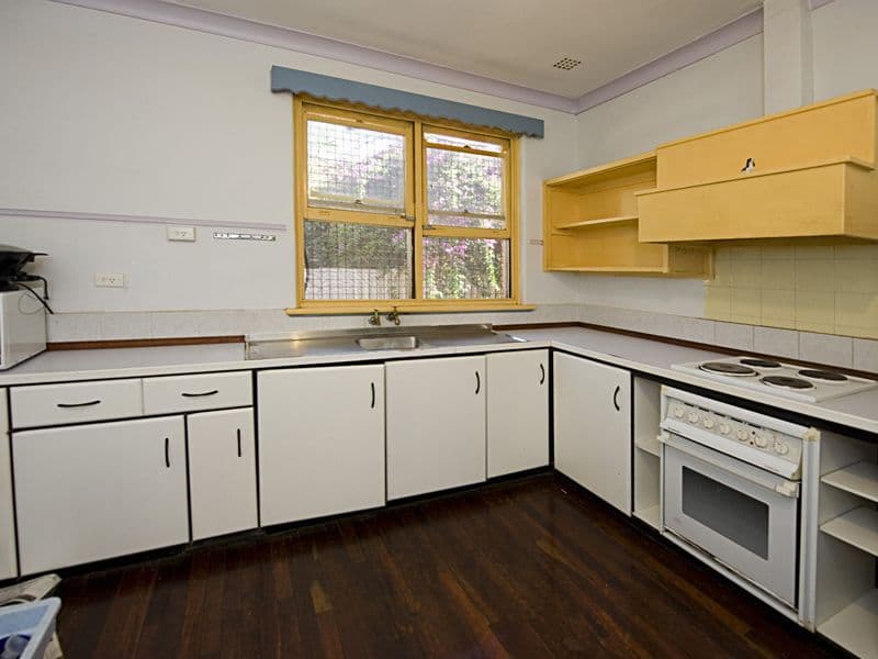 46 Upton Street, ST JAMES WA 6102, St James - Thumbnail 7