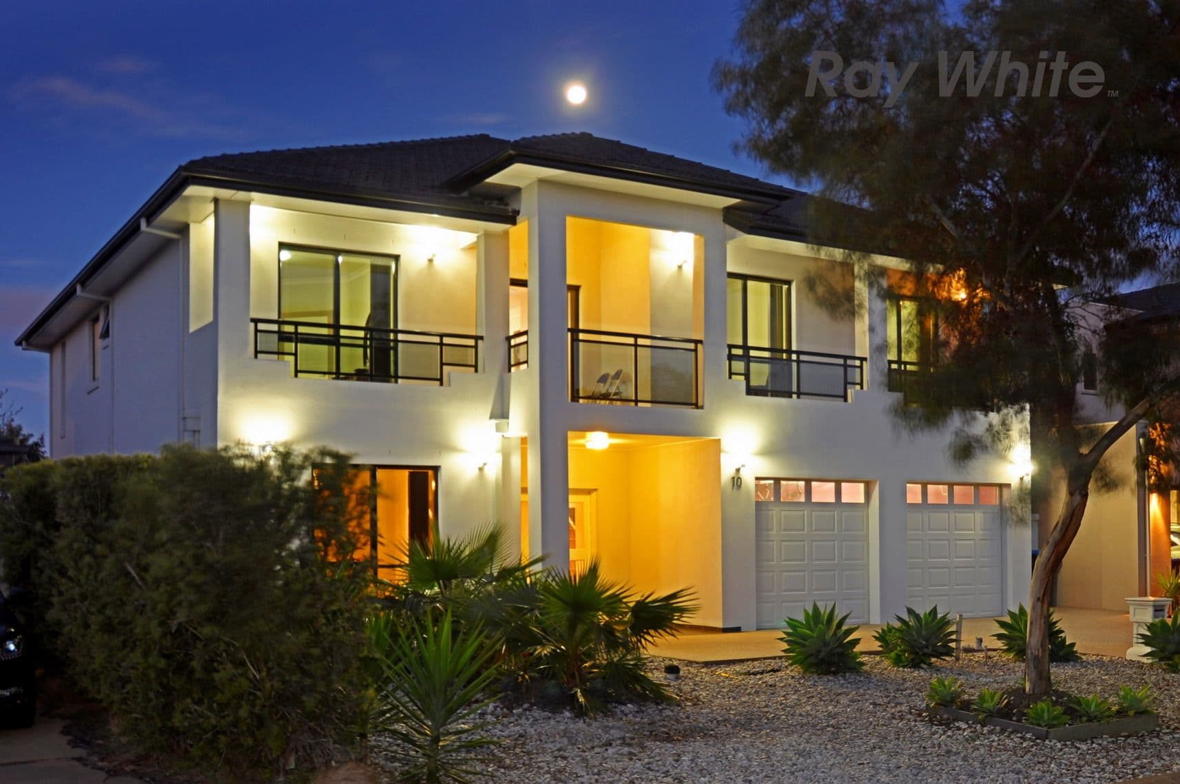 10 Lincoln Park Close, POINT COOK VIC 3030, Point Cook - Thumbnail 2