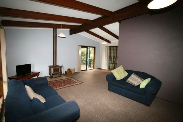 11 Outlook Drive, COWES VIC 3922, Cowes - Thumbnail 2