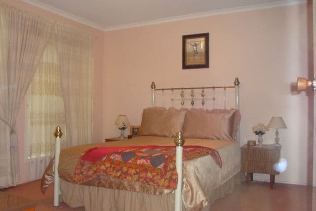 6 Barrington Street, BOSSLEY PARK NSW 2176, Bossley Park - Thumbnail 4