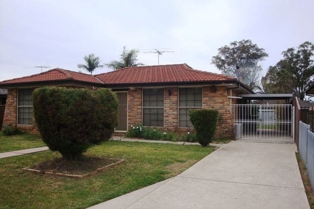 6 Barrington Street, BOSSLEY PARK NSW 2176, Bossley Park - Thumbnail 8