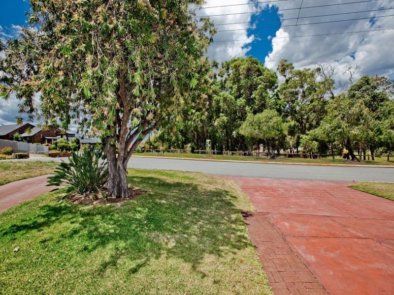 2 Burgess Street, HAMERSLEY WA 6022, Hamersley - Thumbnail 2