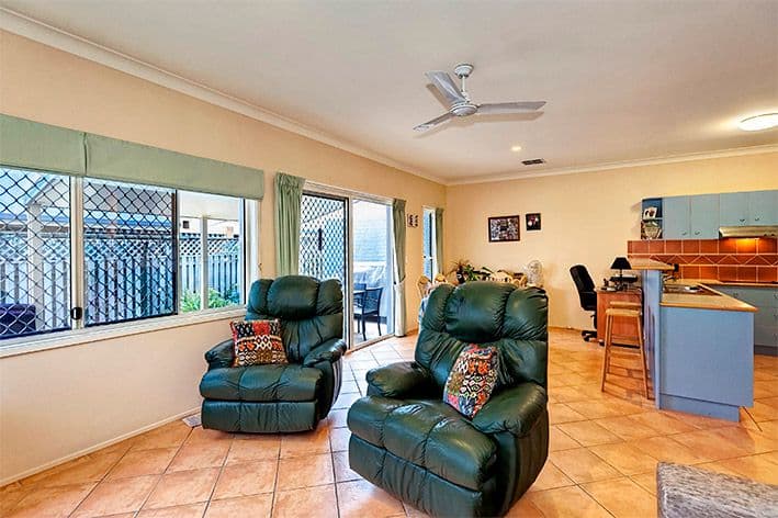 40 Lakeside Crescent, CURRIMUNDI QLD 4551, Currimundi - Thumbnail 2