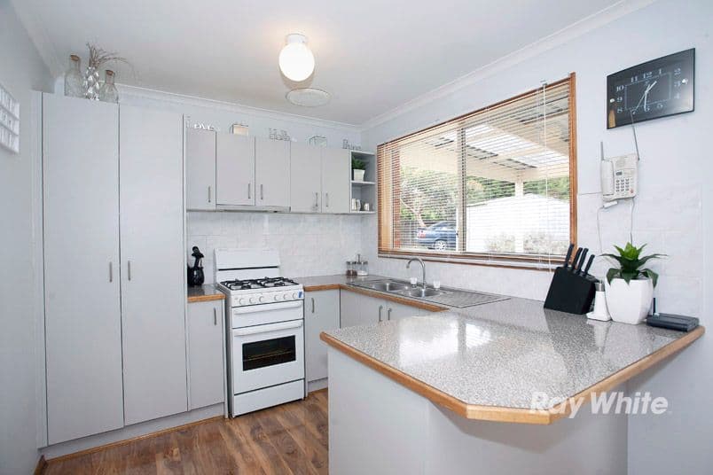 2 Gretel Court, HAMPTON PARK VIC 3976, Hampton Park - Thumbnail 3