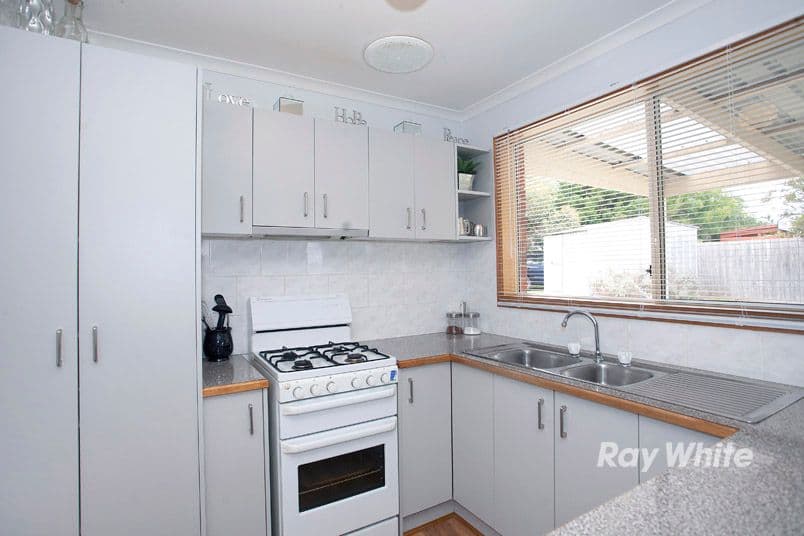 2 Gretel Court, HAMPTON PARK VIC 3976, Hampton Park - Thumbnail 8
