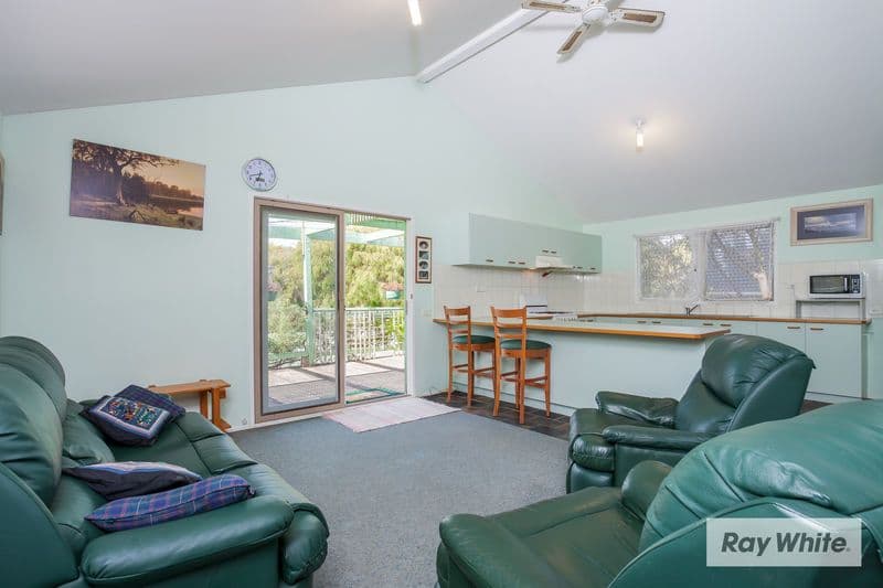 84 Carslake Avenue, BLAIRGOWRIE VIC 3942, Blairgowrie - Thumbnail 4