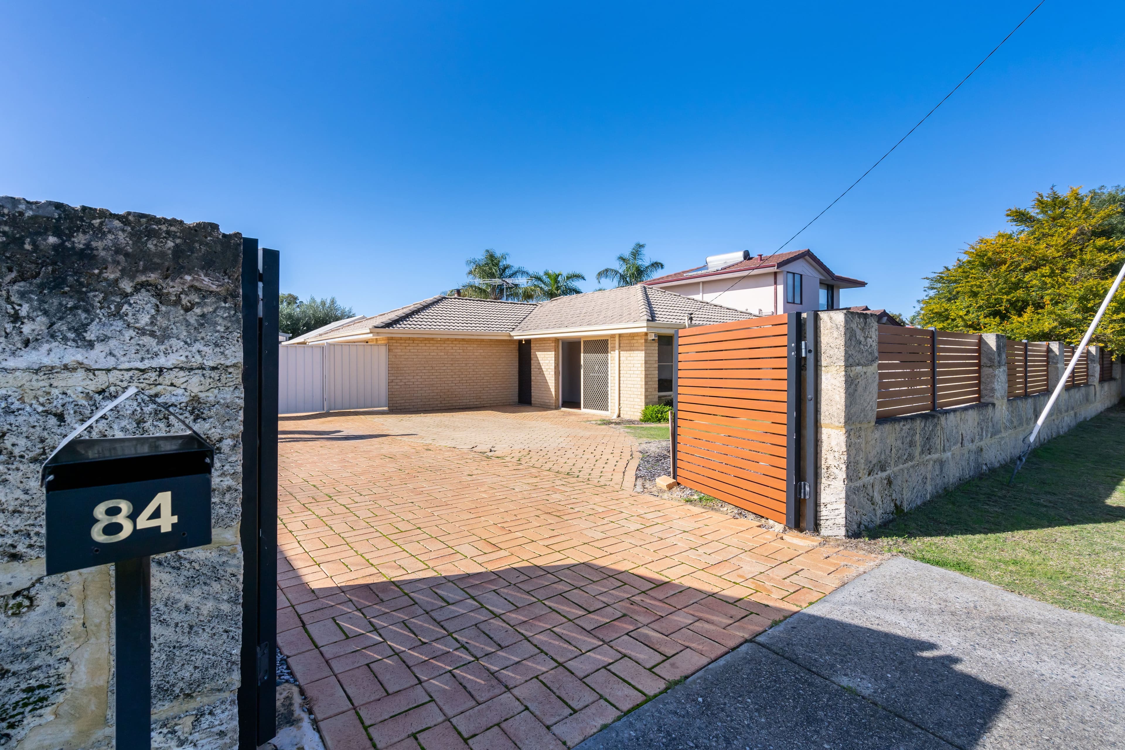 84 GREENFIELDS Circle, Hocking WA 6065, Hocking - Image 1
