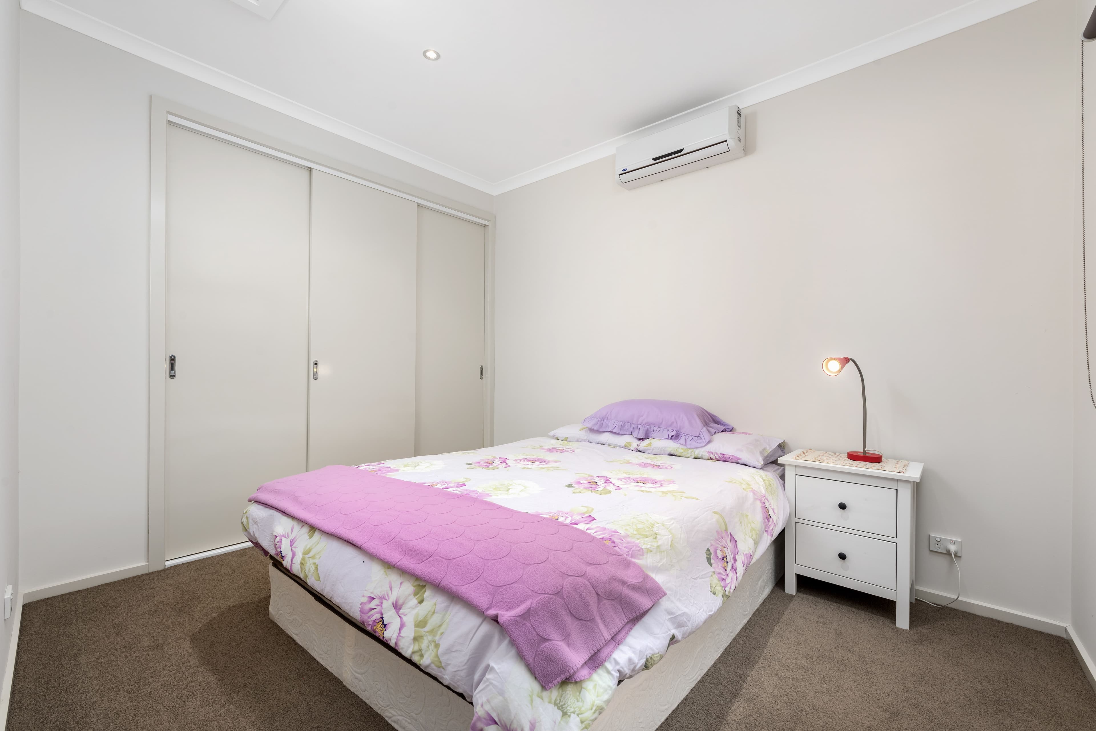 67 Clive Street, West Footscray - Thumbnail 2