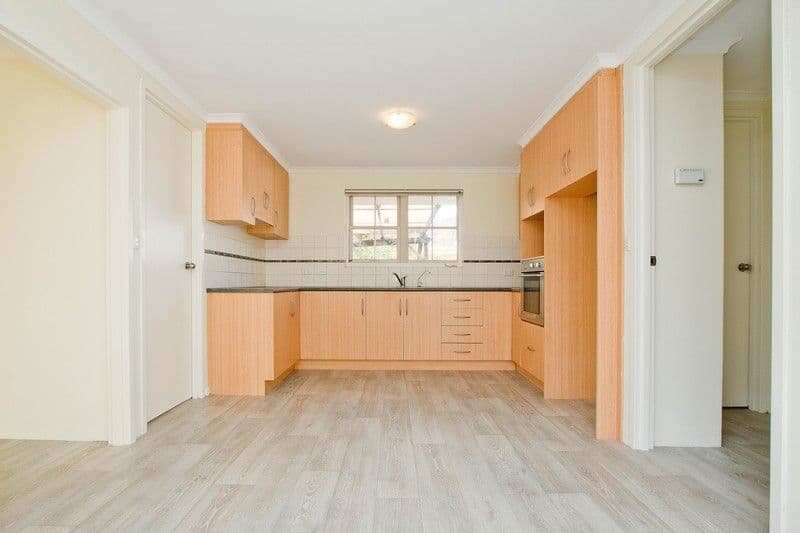 4 Lantana Drive, Parafield Gardens SA 5107, Parafield Gardens - Thumbnail 2