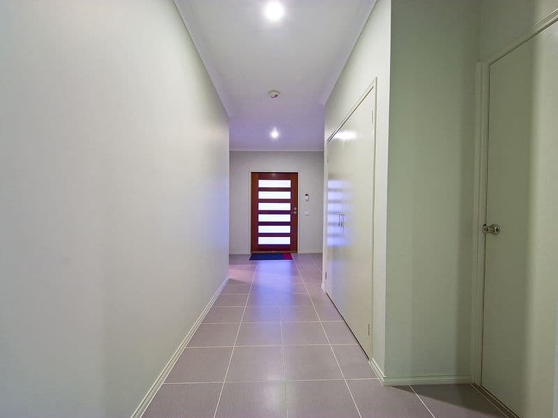 99 Sayers Road, WILLIAMS LANDING VIC 3027, Williams Landing - Thumbnail 2