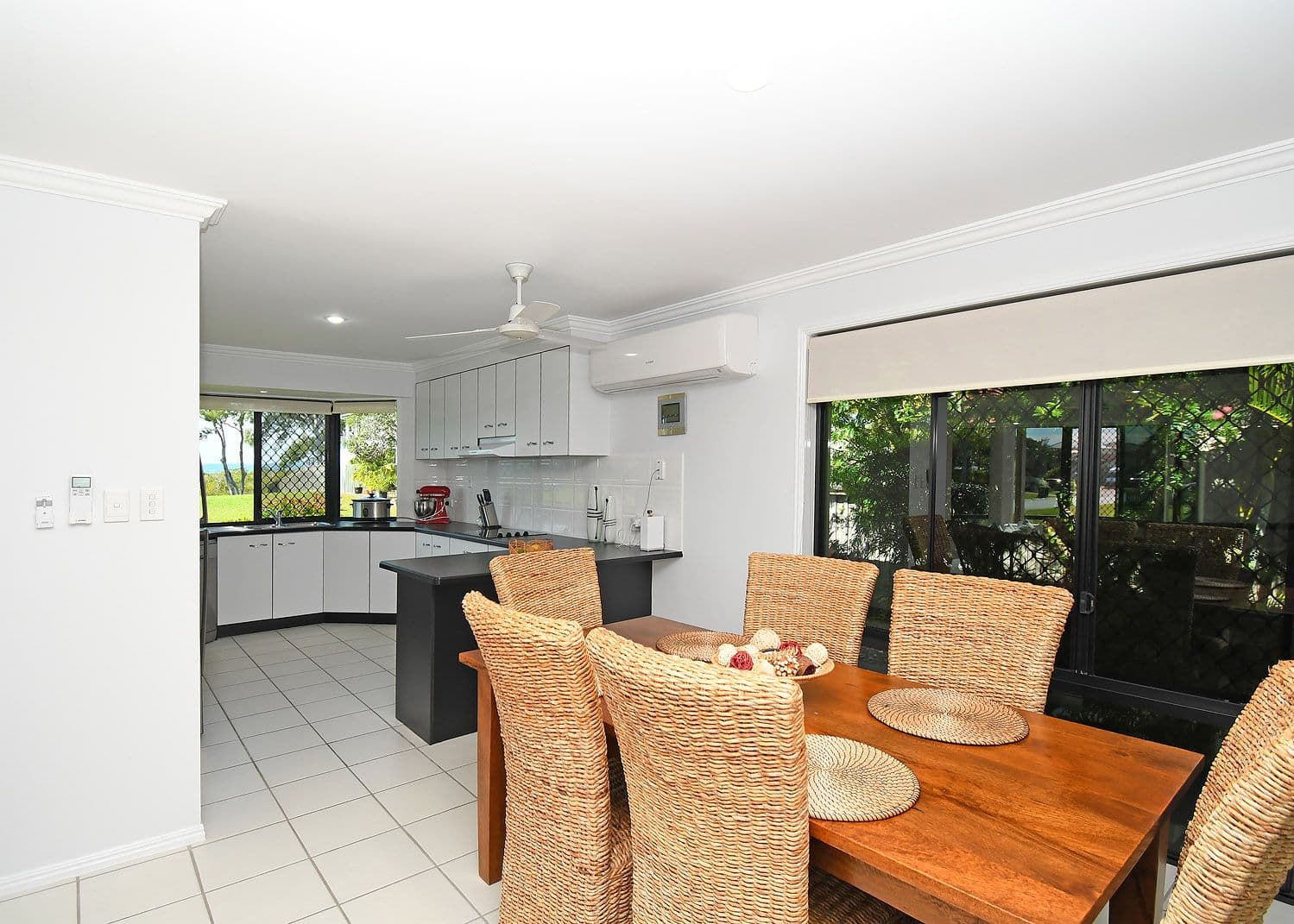 7 Foreshore Drive, Urangan QLD 4655, Urangan - Thumbnail 3