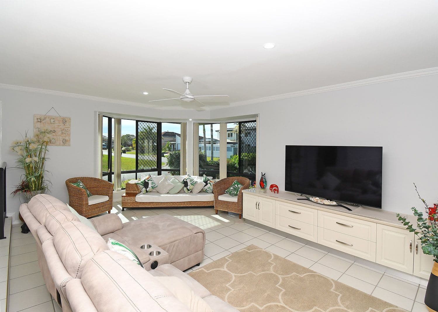 7 Foreshore Drive, Urangan QLD 4655, Urangan - Thumbnail 5