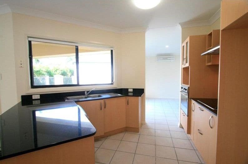 11 Peach Drive, Robina QLD 4226, Robina - Thumbnail 2