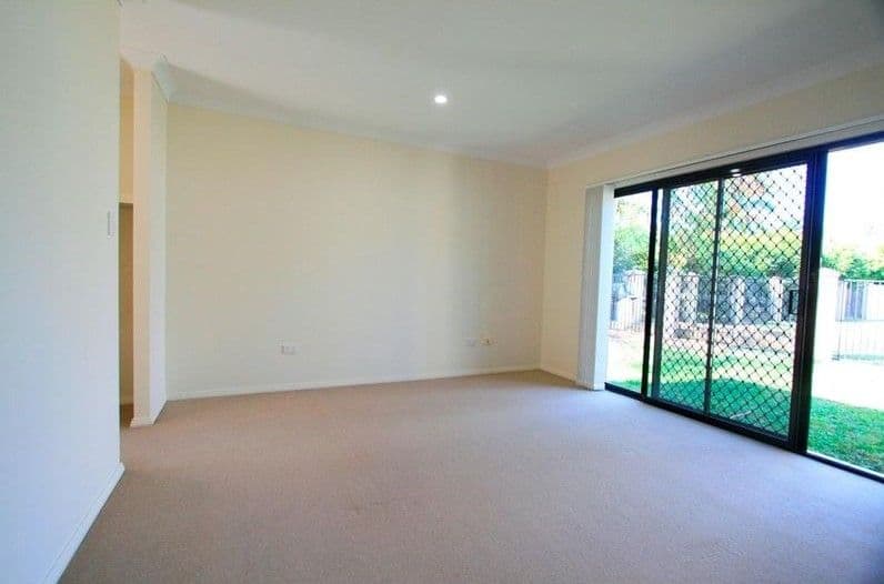 11 Peach Drive, Robina QLD 4226, Robina - Thumbnail 4
