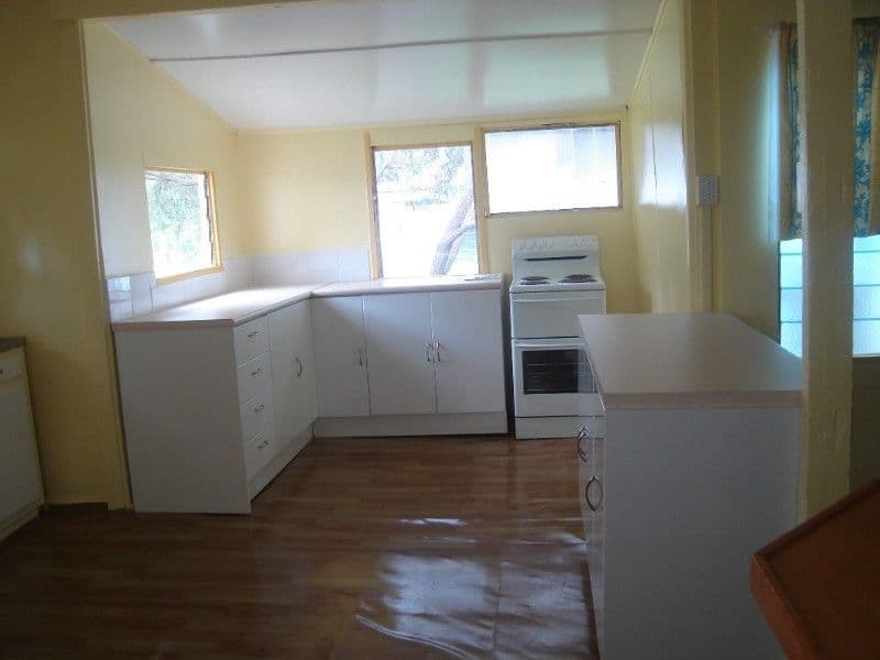 44 Gidyea Street, BARCALDINE QLD 4725, Barcaldine - Thumbnail 2