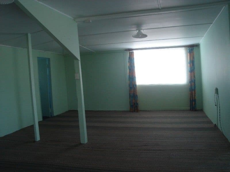 44 Gidyea Street, BARCALDINE QLD 4725, Barcaldine - Thumbnail 7