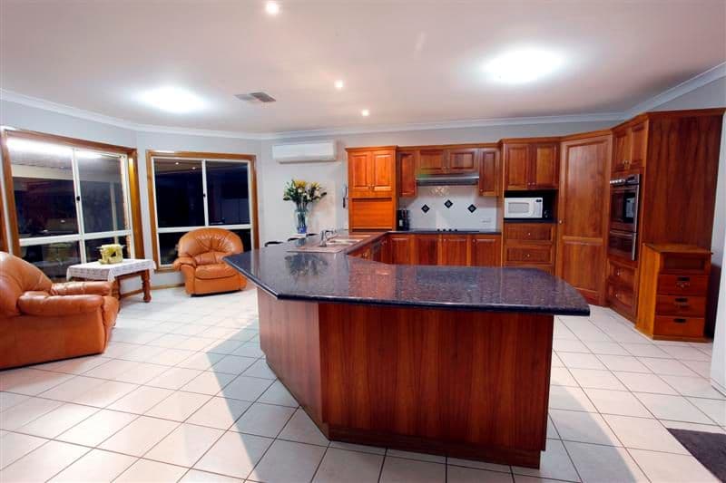 8 Charmere Place, DUBBO NSW 2830, Dubbo - Thumbnail 2