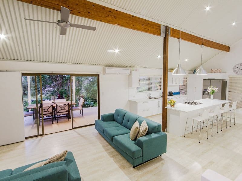 11 Kimmuli  Drive, Elanora QLD 4221, Elanora - Thumbnail 3