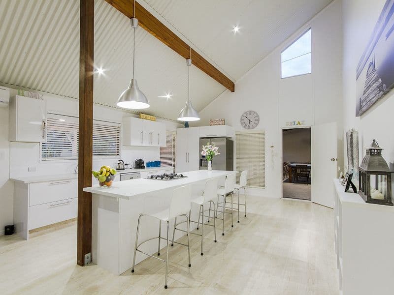 11 Kimmuli  Drive, Elanora QLD 4221, Elanora - Thumbnail 4