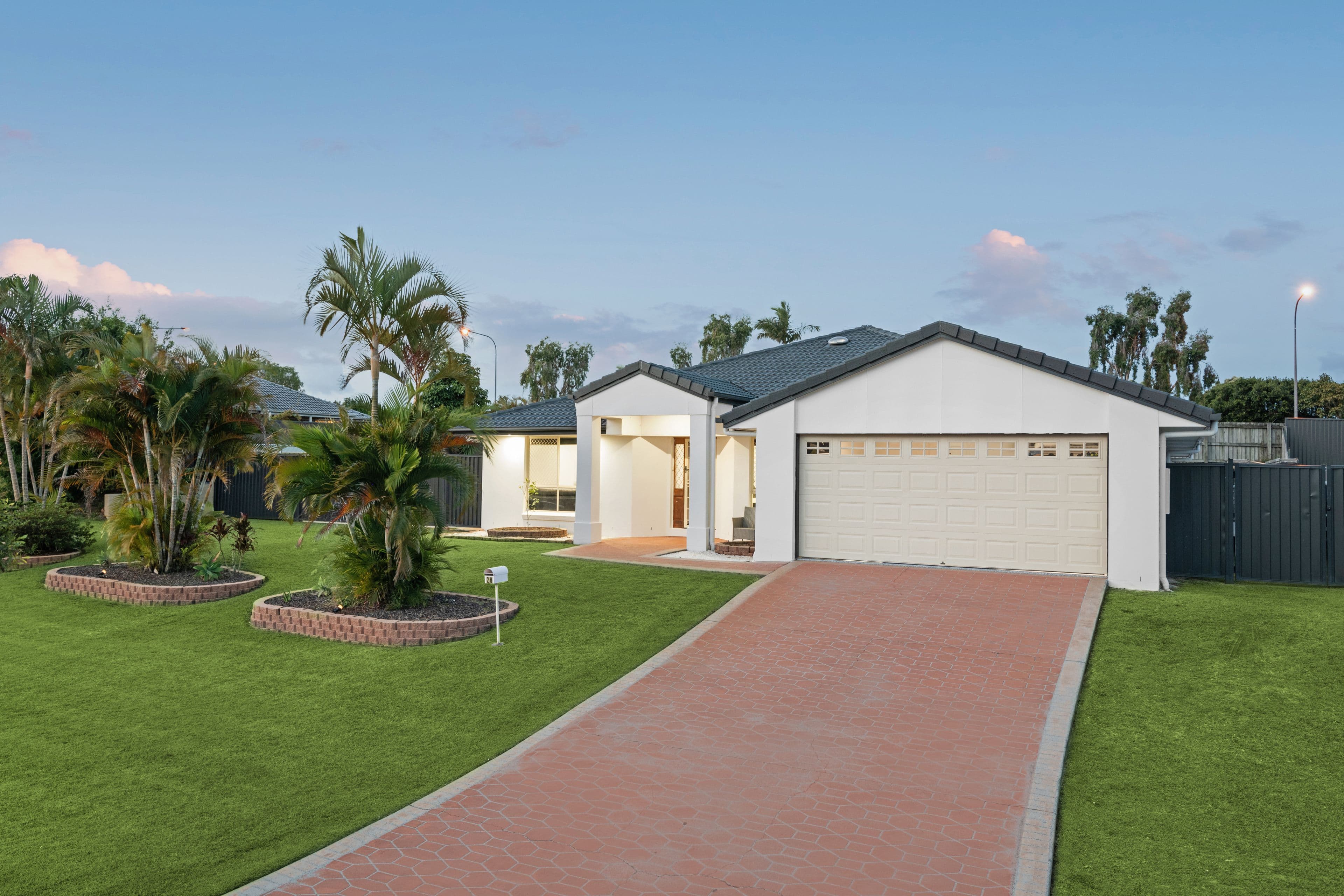 28 Newland Crescent, Parkinson QLD 4115, Parkinson - Image 1