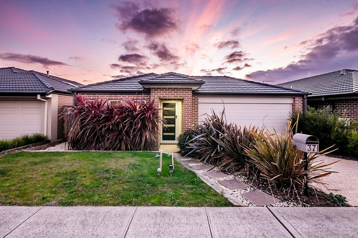 37 Merritt Avenue, Cranbourne West VIC 3977, Cranbourne West - Image 1