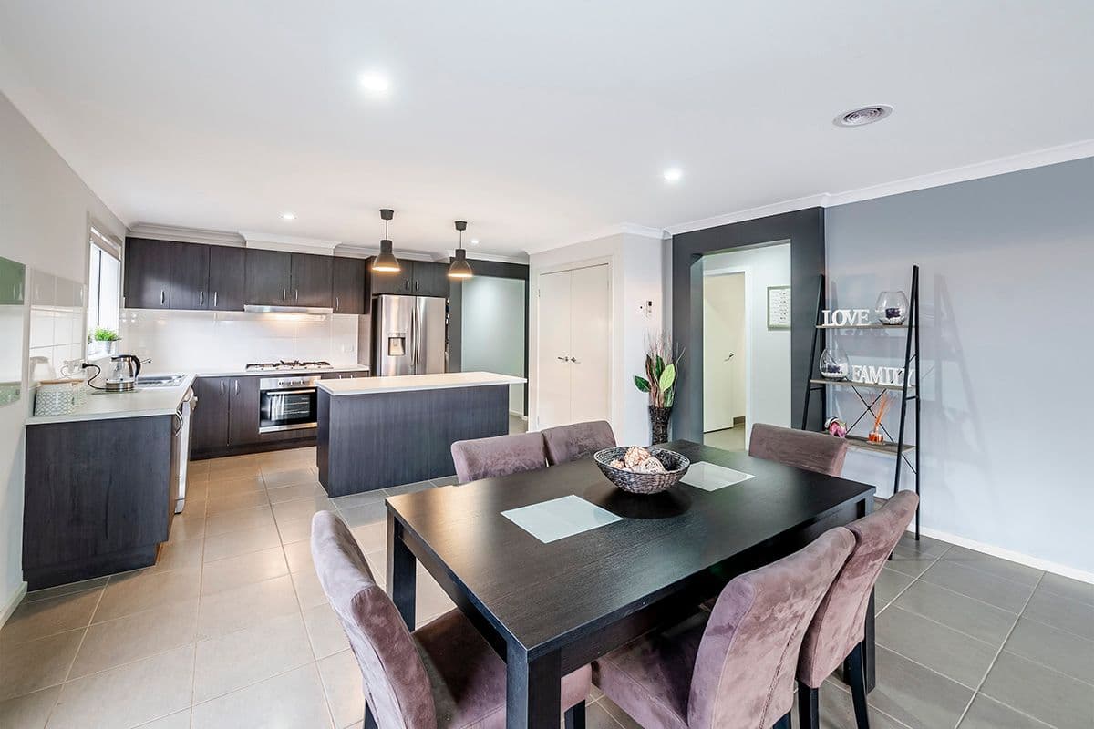 37 Merritt Avenue, Cranbourne West VIC 3977, Cranbourne West - Thumbnail 3