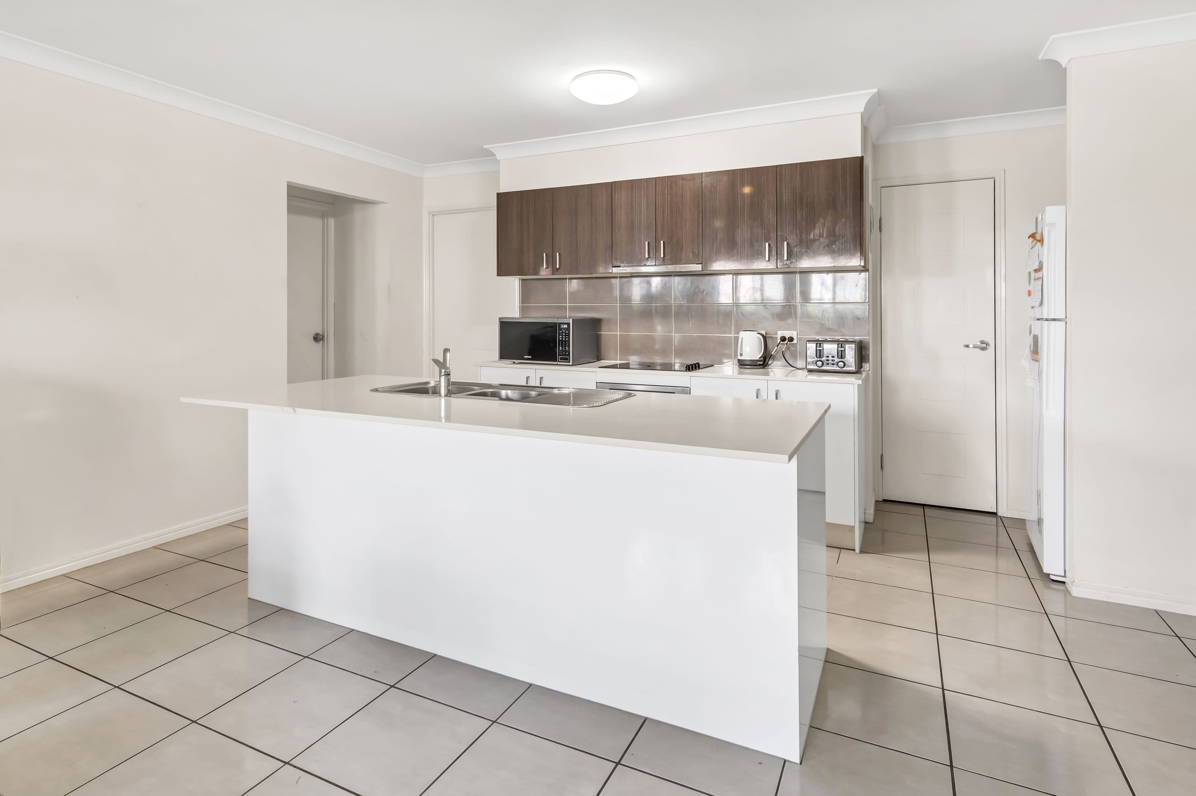 25 Hasemann Crescent, Upper Coomera QLD 4209, Upper Coomera - Thumbnail 2