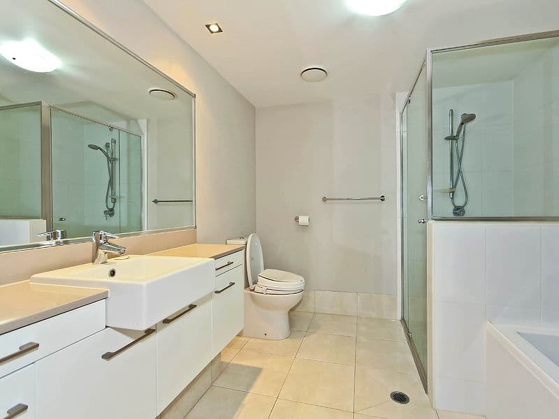 141 Shore Street West, CLEVELAND QLD 4163, Cleveland - Thumbnail 6