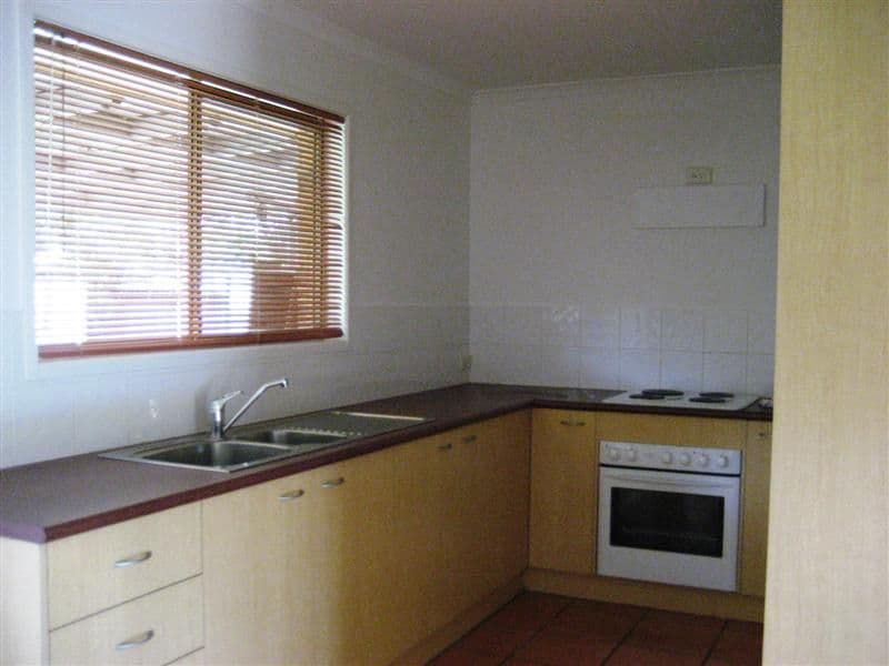 663 Old Cleveland Road East, WELLINGTON POINT QLD 4160, Wellington Point - Thumbnail 3